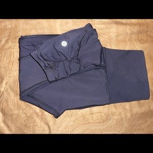 Lululemon seek the heat crop